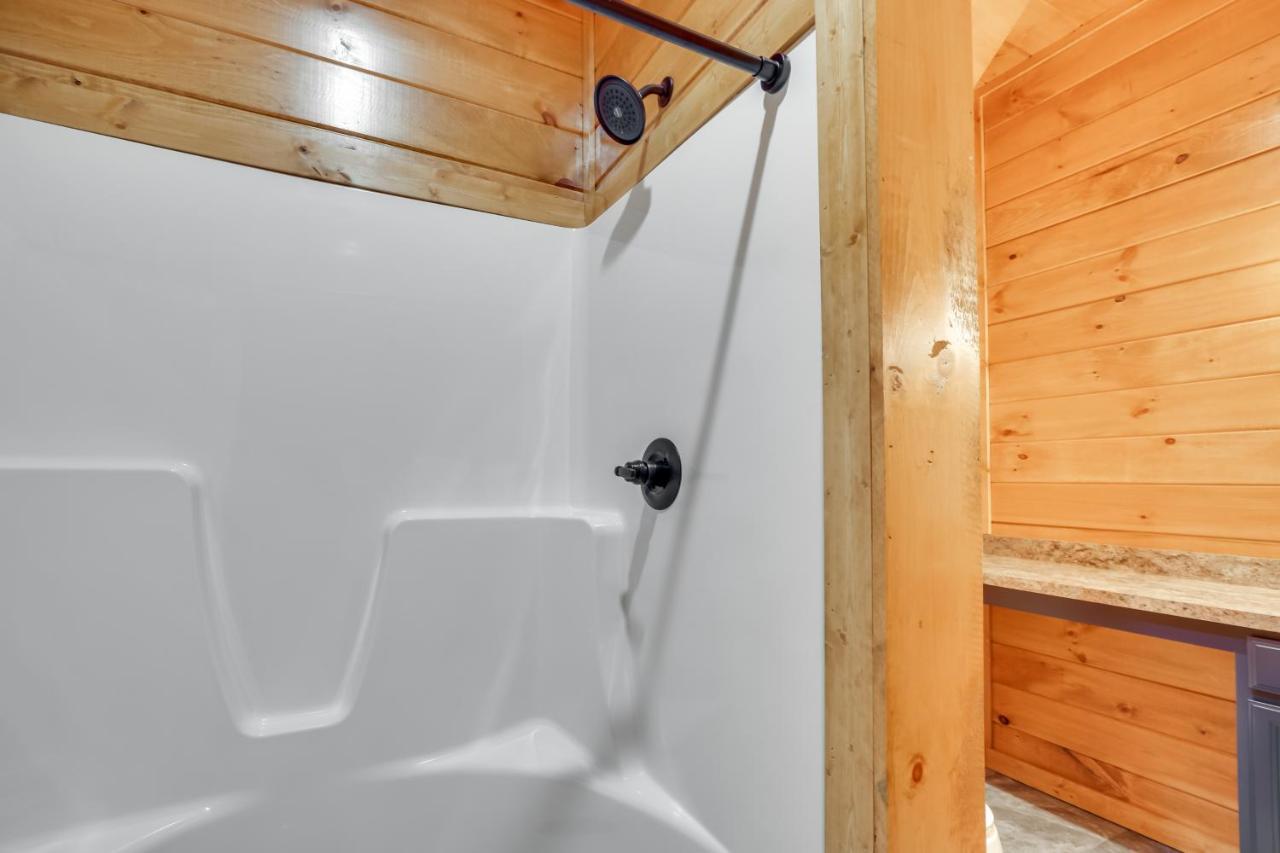 Gatlinburg Vacation Rental With Private Hot Tub! 외부 사진